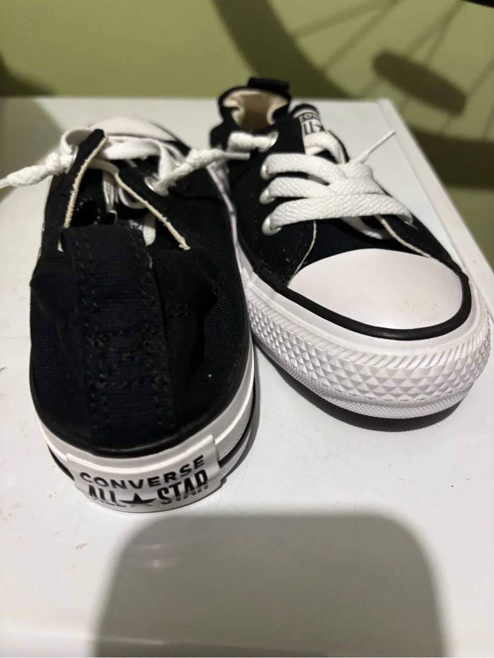Converse Kids Black Canvas Low-Top Sneakers with White Accents size 6 girls